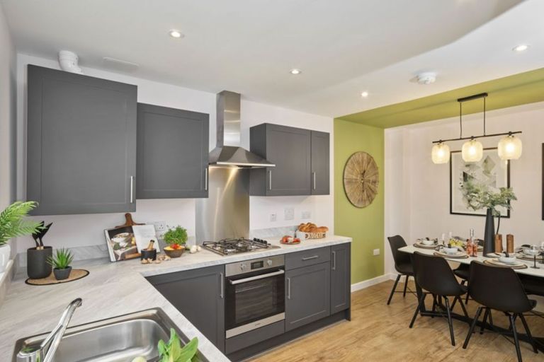 Property 1 of 9. Saffron Fields The Redgrave