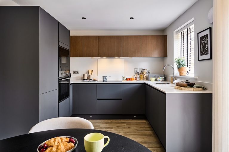 Property 3 of 9. Look Forward To Home Cooked Meals