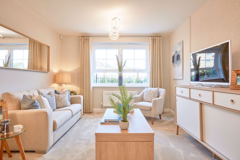 Property 2 of 8. Bright And Airy Lounge In The Chester 4 Bedroom Home