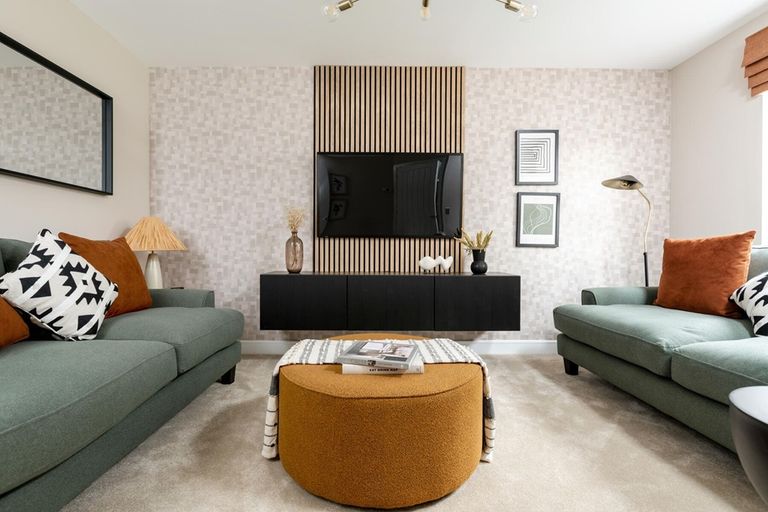 Property 3 of 11. Plenty Of Space For The Whole Family To Relax Of An Evening