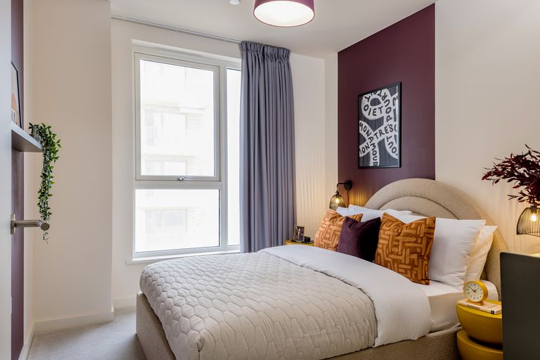 Property 2 of 6. Bedroom Photo - Fenton Apartments