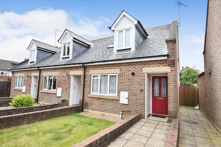 2 bed end terrace house for sale in Alexander Mews, Red Lion Lane