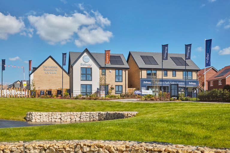 Property 3 of 25. Street Scene