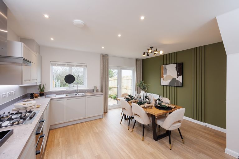 Property 2 of 11. Cp_Tors_Sh_161223_13