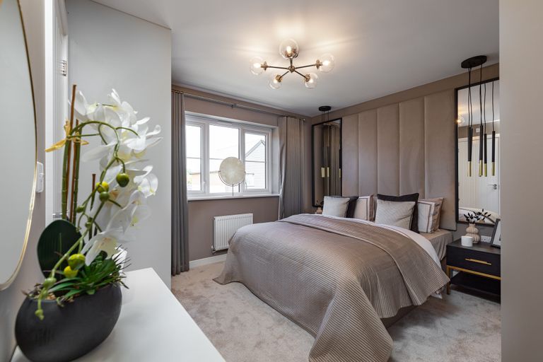 Property 1 of 10. Showhome