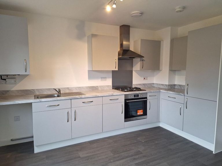 Property 3 of 17. Typical Kitchen