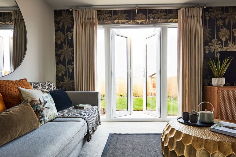 Property 2 of 10. Light And Airy