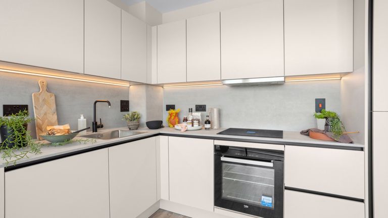 Property 2 of 10. Plot Image