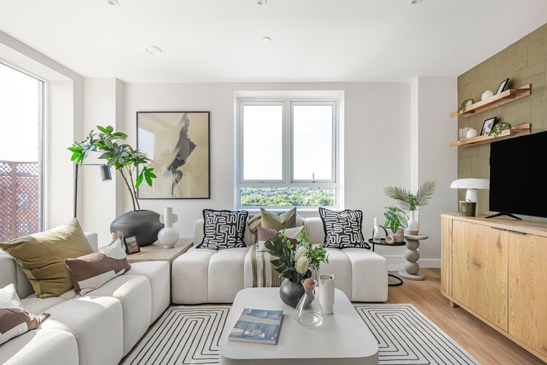 Property 2 of 10. Vistry_London-Kingston_Grove_Marketing_Suite-Kt1__14_