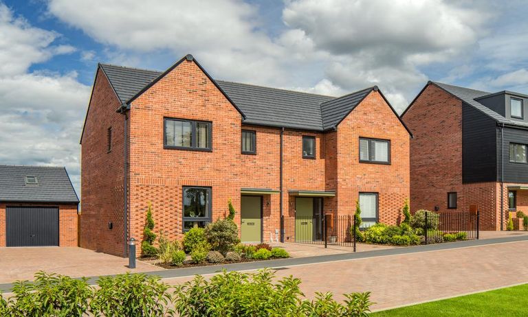 Property 1 of 8. Dandara - Zoopla -