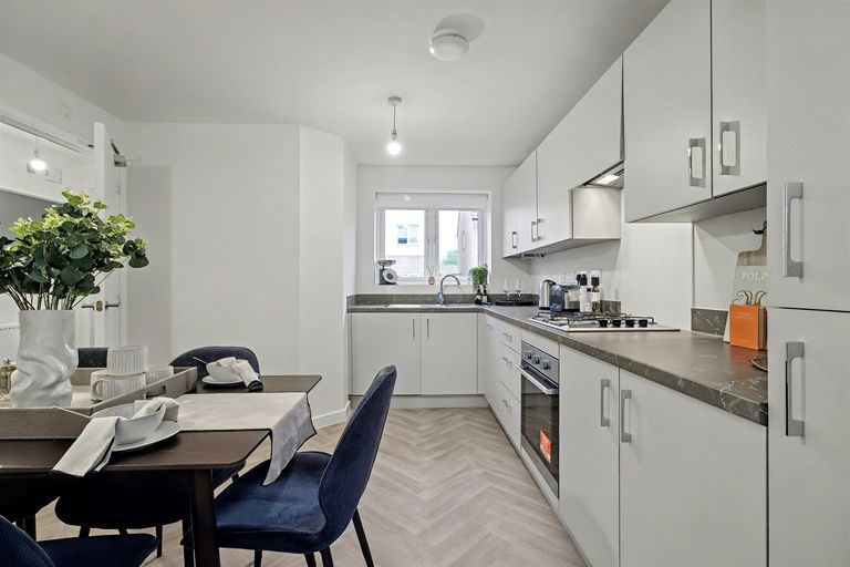 Property 3 of 14. Kitchen