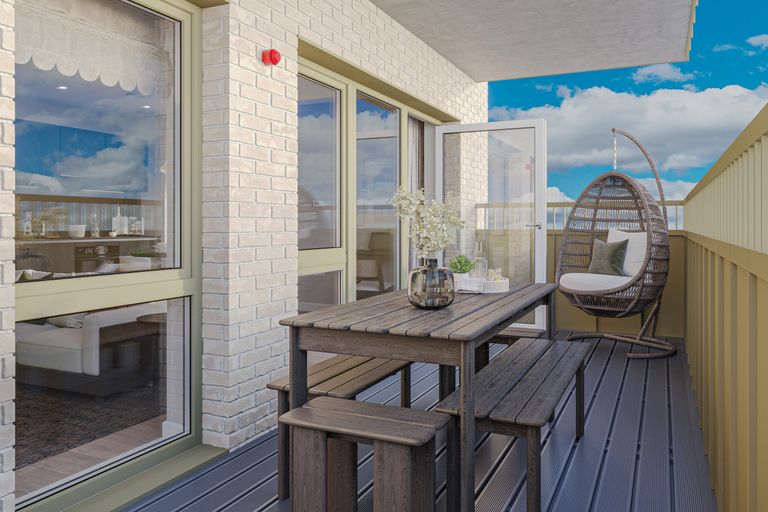 Property 1 of 5. Balcony