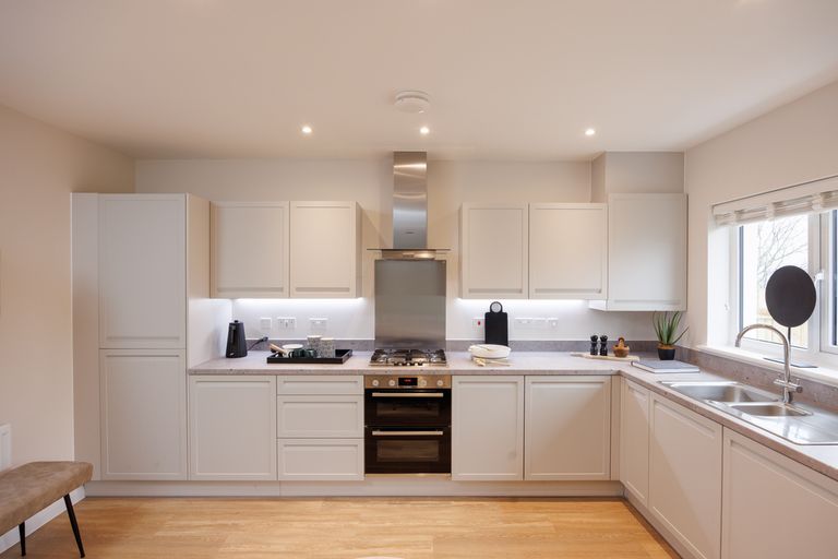 Property 3 of 9. Cp_Tors_Sh_161223_15