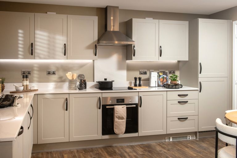 Property 2 of 9. Lh-Vmcw-Sunflower-Kitchen